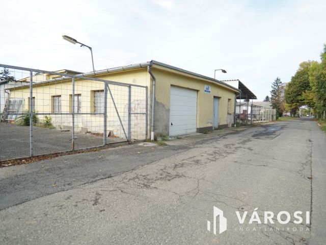 Ipari parkban, kiadó Terület akár irodával együtt