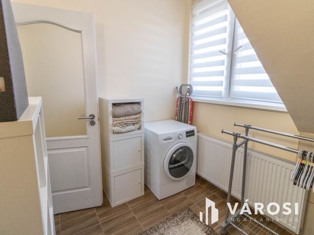 4 szobás otthon és saját vállalkozás egy helyen, Gyulán