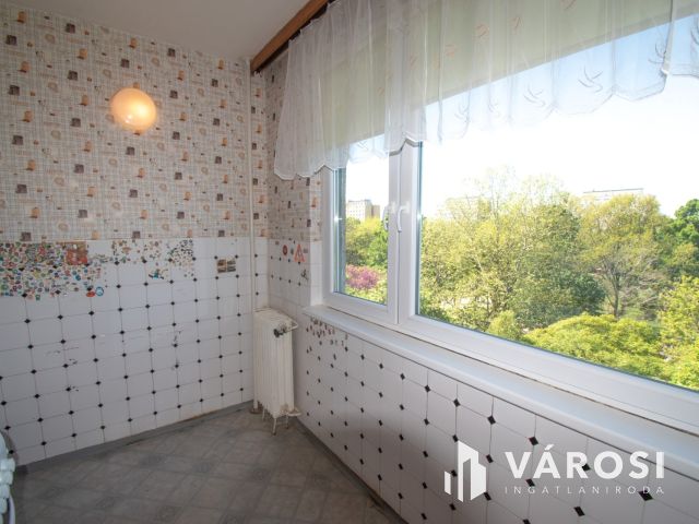Azonnal költözhető, 53 m²-es lakás Adyvárosban
