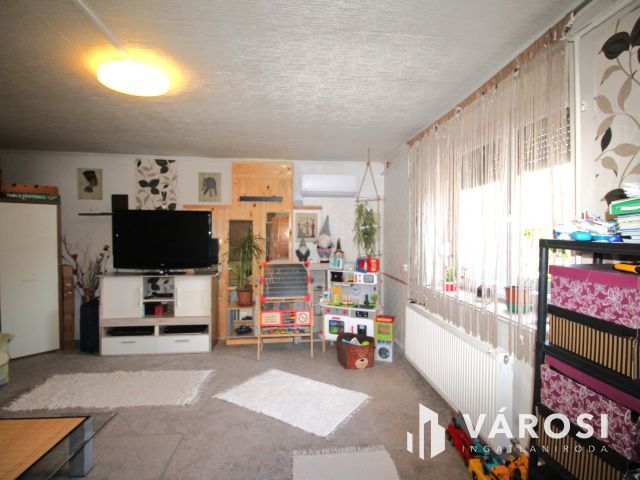 Két generációs ház Tokorcson