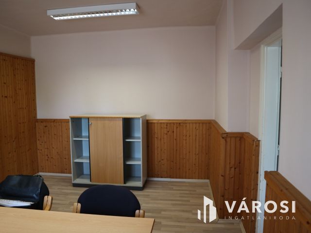 Csehimindszent,telephely,üzemcsarnok,irodaház,garázs stb.