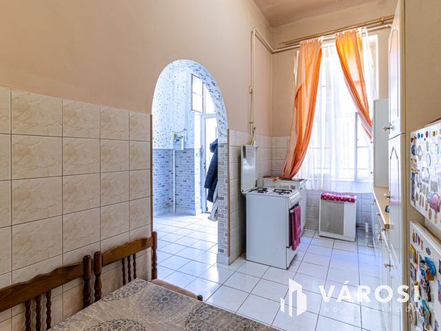 2 szobás (58 m²) költözhető állapotú lakás a Palotanegyedben