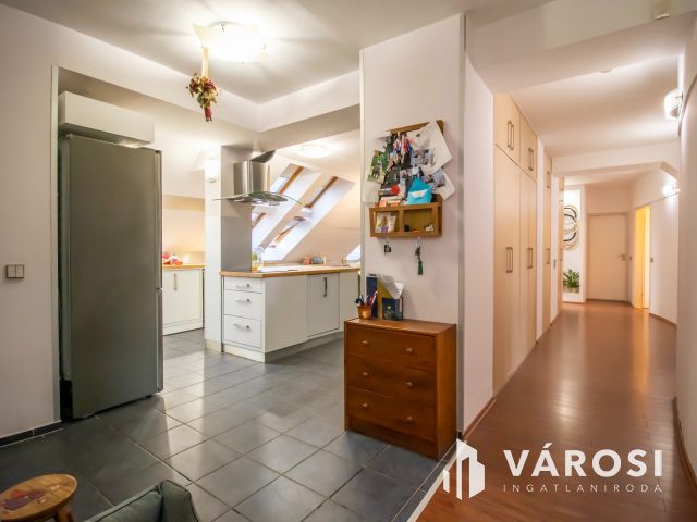 Igényes, belvárosi, 5 szobás lakás