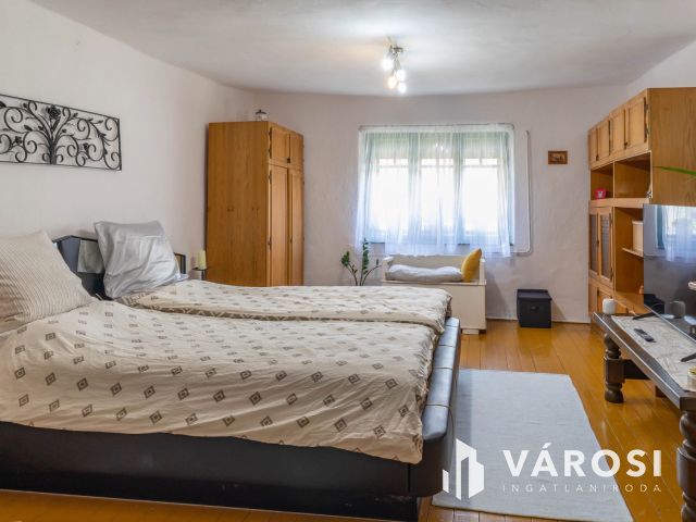 Gondozott parasztház Doboz központjában