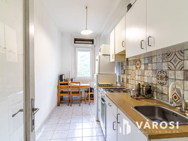 11. kerületben dupla erkélyes, 95m²-es, 1. emeleti lakás