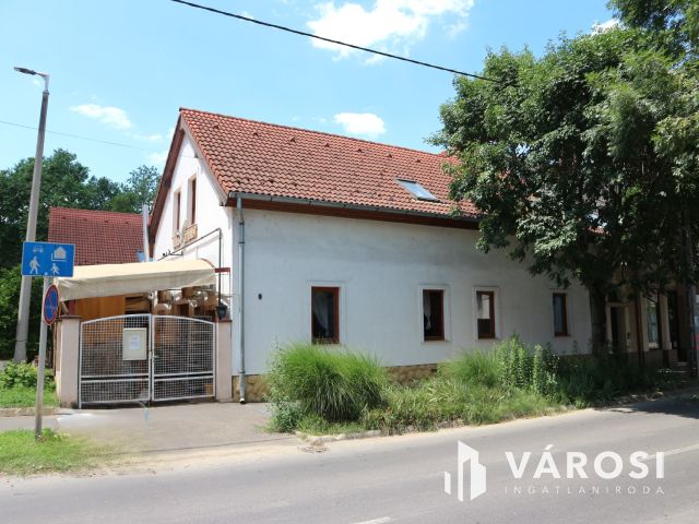 Kaposvár azonnal prémiumbevétel,felszerelt apartman-étterem