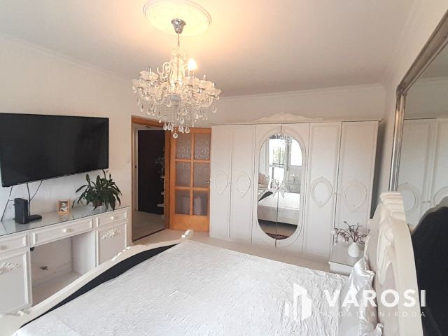 Felújított 3 szobás lakás a Váci Mihály utcában