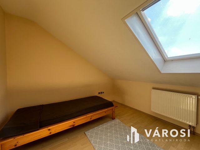 Debrecen Belváros Simonffy Utcai 3 Szoba Nappalis Lakás!!!