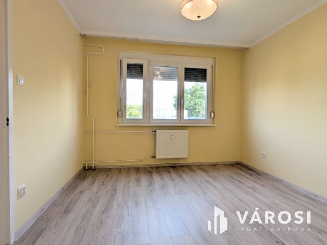 Napsütötte felújított lakás garázs opcióval!